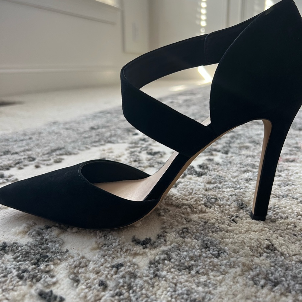 Vince Camuto Black suede cross strap pointed heels.